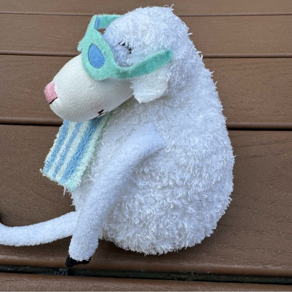 Hallmark Dayspring Really Woolly Sheep plush toy, Jake - Picture 7 of 8